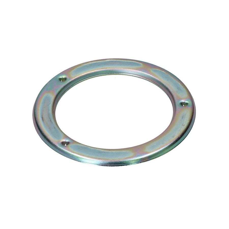 Anillo detrás de la boca de llenado de combustible