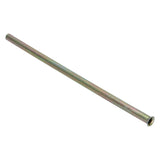 Tubo para cable del acelerador a través de la cubierta del ventilador.