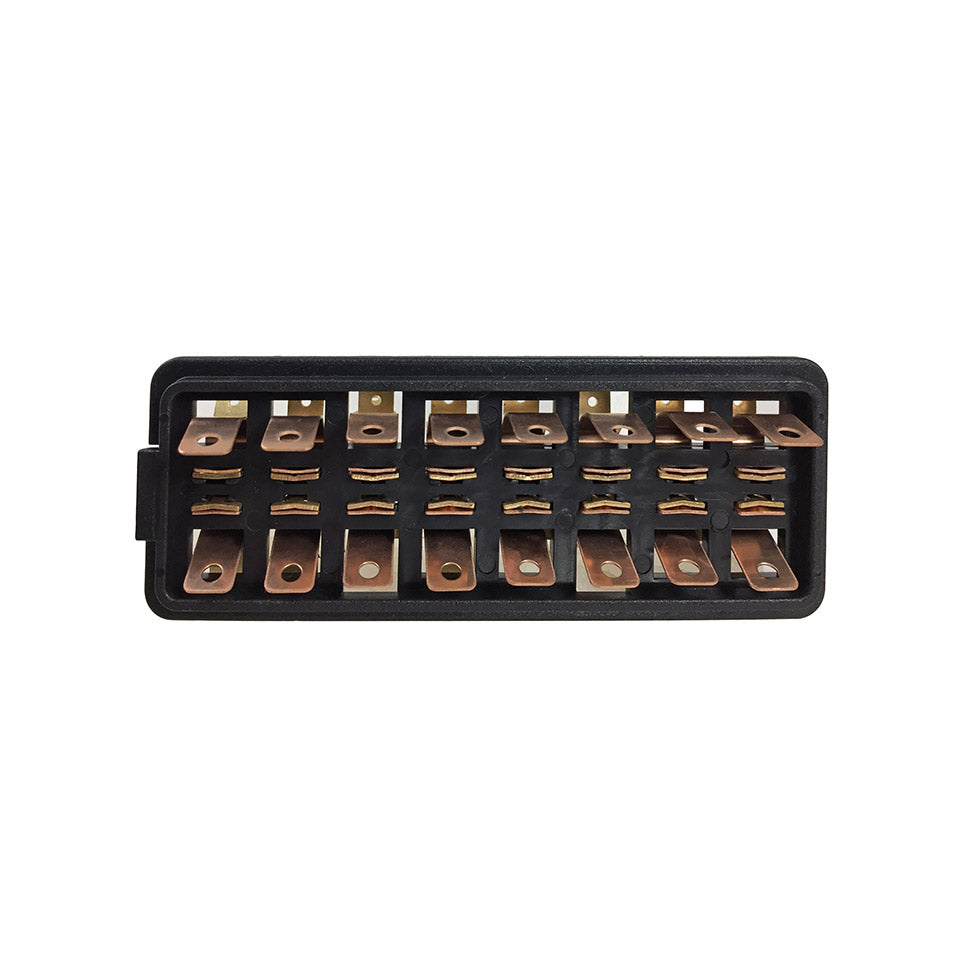 Caja de fusibles para 8 fusibles.