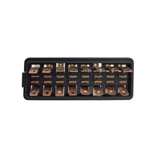 Caja de fusibles para 8 fusibles.